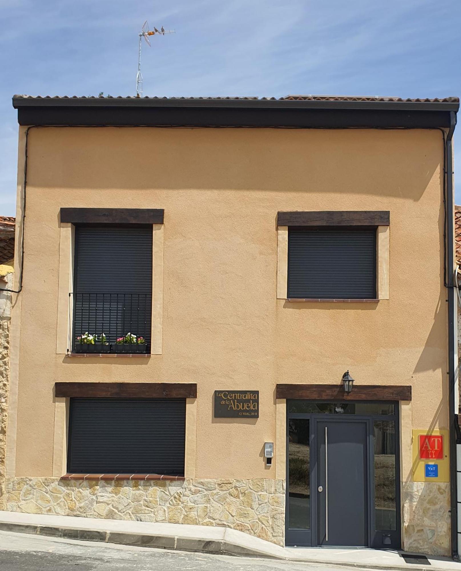 La Centralita De La Abuela Segovia Exterior foto